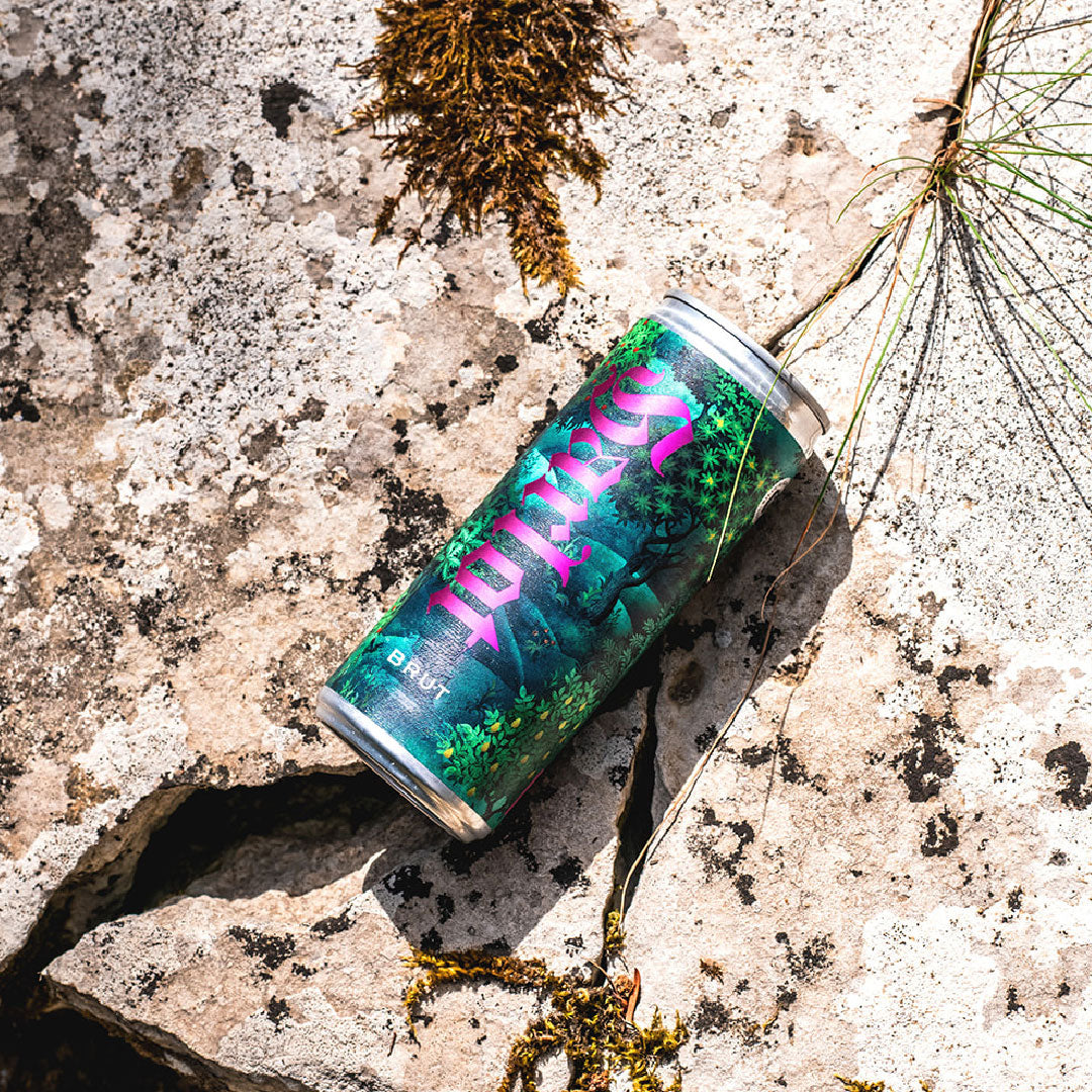 Sparkling White NV - Harlot Brut Can