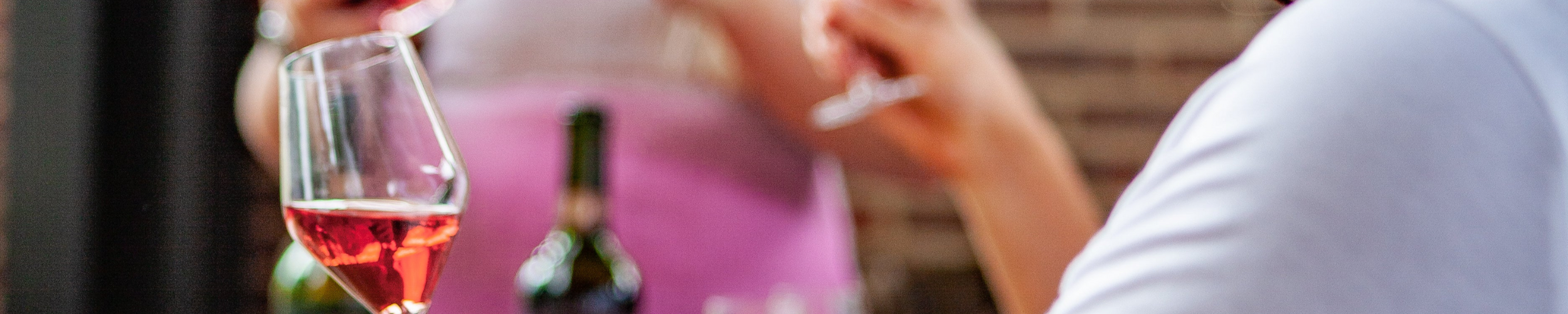 Learn How to Taste Wine Like a Pro with our ‘Beginner's Guide